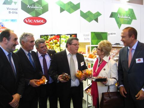 El tomate representa casi la mitad de las exportaciones de hortalizas y frutas frescas de Almera a Rusia