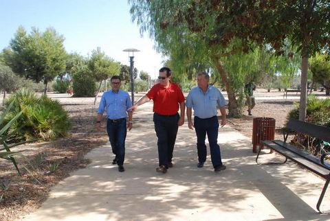 Noticia de Almera 24h: El Ayuntamiento de Njar pone en marcha la regeneracin del parque de Los Olivicos y su entorno
