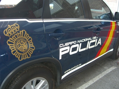 La Policía Nacional detiene en Almería a tres jóvenes que robaban en trasteros de viviendas