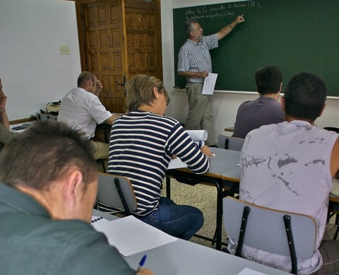 La Junta de Andaluca imparte un curso de marinero pescador en Almera