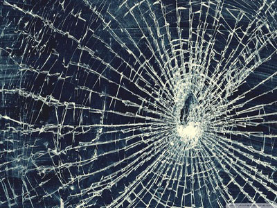 Noticia de Almería 24h: Detenido un hombre que rompió a pedradas la ventanilla de una furgoneta para robarla