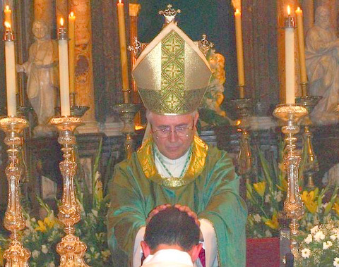 El Sr. Obispo defendi la vida de los nonatos en la ordenacin sacerdotal de Ruiz Prez
