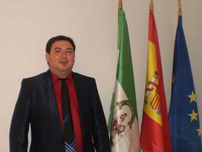 Noticia de Almería 24h: El alcalde lamenta los gastos en TDT que está ocasionando la mala gestión del equipo de Gobierno anterior