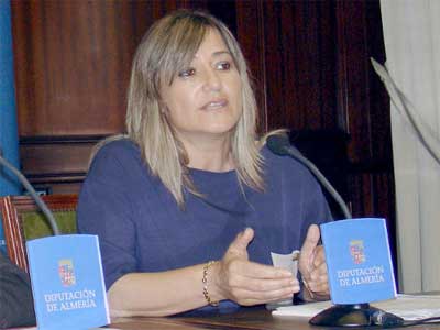 Noticia de Almería 24h: Esperanza Pérez exige a  Gabriel Amat que por “dignidad” dimita como presidente de la Diputación Provincial