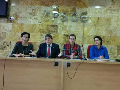 Sánchez Teruel advierte del peligro de los recortes del Gobierno central en la lucha contra la violencia de género