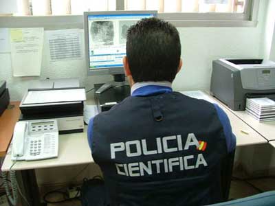 Noticia de Almería 24h: La Policía Nacional detiene al presunto autor de dos hurtos en establecimientos comerciales de Almería