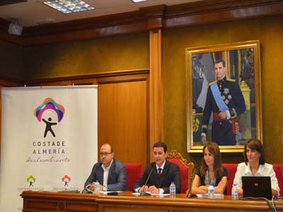 Diputación celebra una jornada sobre comercialización e innovación para el turismo de naturaleza