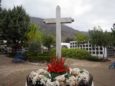 El Ayuntamiento acondiciona el cementerio municipal de cara al Da de Todos los Santos
