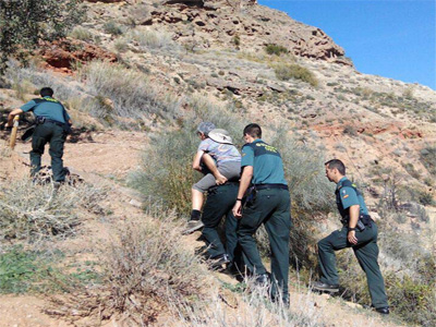 La Guardia Civil rescata a una senderista con el tobillo fracturado 