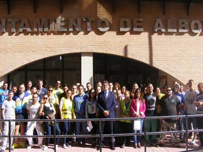 Noticia de Almera 24h: El Ayuntamiento de Albox contrata a 53 jvenes mediante el programa 'emple@Joven' de la Junta