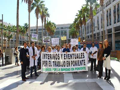 Noticia de Almería 24h: El Alcalde de El Ejido apoya las reivindicaciones de los interinos y eventuales del Hospital de Poniente