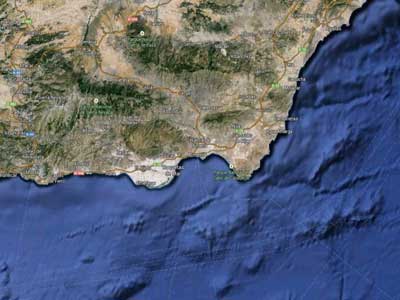 Incautadas en aguas del sur de Almería entre 10 y 15 toneladas de hachís transportadas en un pesquero con bandera portuguesa