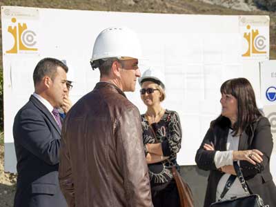 Noticia de Almera 24h: El Alcalde y la Delegada de Educacin, Isabel Arvalo visitan las obras del nuevo colegio Simn Fuentes