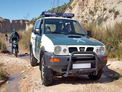 La Guardia Civil rescata a un grupo de senderistas uno de ellos con dificultades para caminar