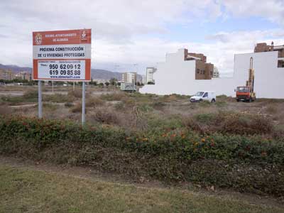 Noticia de Almera 24h: El Ayuntamiento iniciar a comienzos del prximo ao la construccin de 13 nuevas viviendas VPO en la Vega de Ac