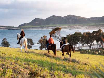El proyecto 'Equus-Rutes de Turisme Eqüestre per Europa' se interesa por las rutas a caballo en Cabo de Gata-Níjar