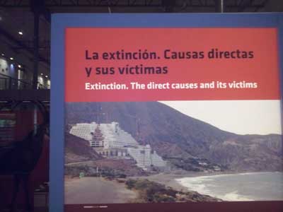 El PA tajante la mala gestin cosecha sus frutos ante una foto del Algarrobico como icono de destruccin de la biodiversidad