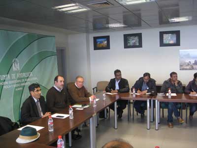 La Junta de Andaluca muestra a profesionales de India el desarrollo y modernizacin del regado en Almera