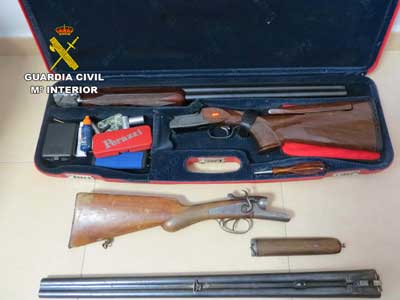 La Guardia Civil detiene a 3 personas por diferentes delitos de robo y tenencia ilcita de armas 