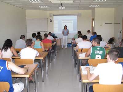 La Junta celebra en La Mojonera un curso sobre incorporacin de jvenes a la empresa agraria