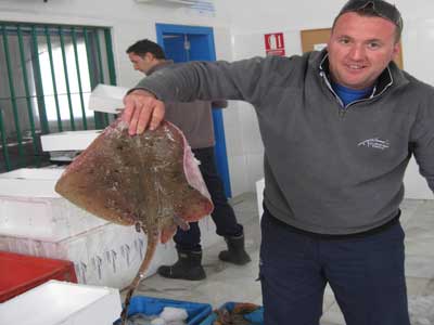 El valor de las exportaciones de pescado y molusco de Almera se incrementa un 38,7% hasta noviembre de 2014