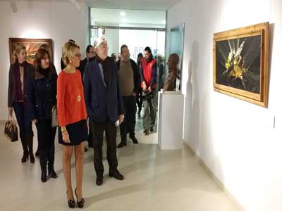 Elosa Cabrera y Fernando Fernn Gmez inauguran la exposicin de Viola en la Sala Luis Mara Anson