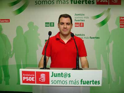 Valentn Martn destaca la apuesta del PSOE desde la Junta de Andaluca por las polticas sociales en Fondn