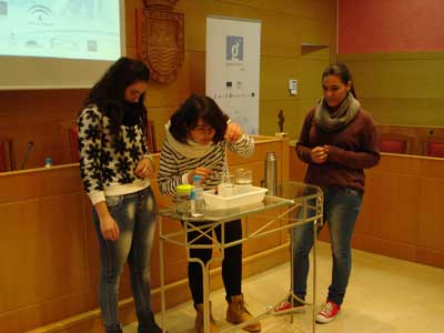 Alrededor de 160 alumnos del instituto de Gdor participan en la Semana de la Ciencia