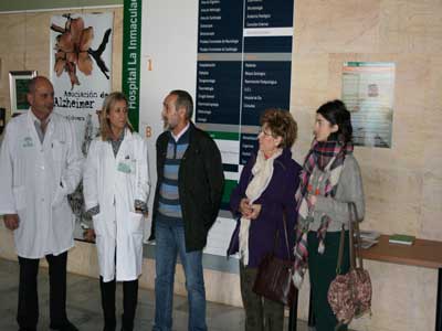 El Hospital La Inmaculada acoge una exposicin de pintura de la Asociacin de Alzheimer de Hurcal-Overa