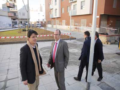 El Ayuntamiento recepciona las obras de mejora urbana ejecutadas en el entorno de la calle Granada 