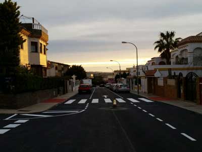 El ayuntamiento ha renovado el firme de varias calles de Los Pinos