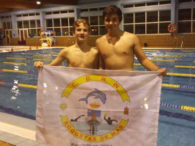 Dos nadadores roqueteros en el Campeonato de Andaluca alevn de natacin de invierno