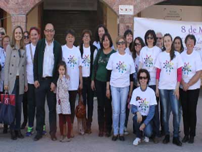 El III Mercadillo Solidario con motivo del Da de las Mujeres recauda ms de 1.000 euros