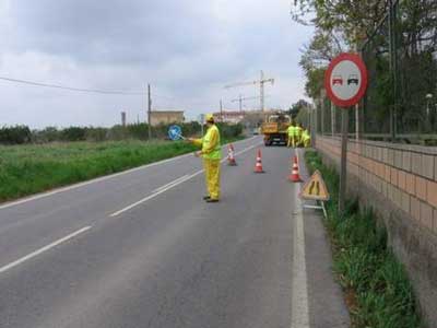 Noticia de Almera 24h: Trabajos de conservacin en la carretera AL-6101 (de la A-334 en Purchena a Sierro, por Sufl)