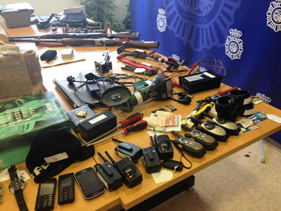 La Polica Nacional desarticula un grupo itinerante responsable de una docena de robos en establecimientos comerciales