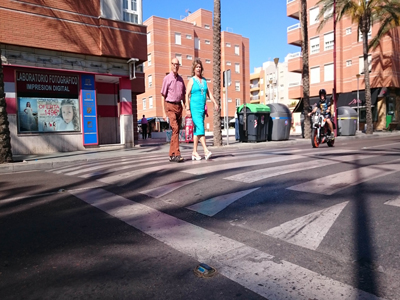 Los pasos de cebra sin semforo de la Avenida Mediterrneo, calle Granada o la Rambla tendrn luces LED para mayor seguridad