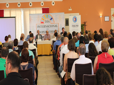 El Alcalde inaugura las jornadas del Da Internacional del Cooperativismo