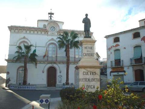 El alcalde de Cuevas recuerda que su postura ante las expropiaciones ser siempre la de defender a los cuevanos