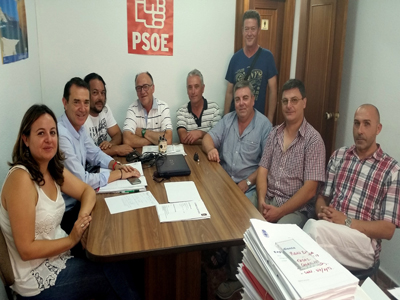 El PSOE y el comit de empresa de la recogida de basura defienden mantener y mejorar el servicio los domingos
