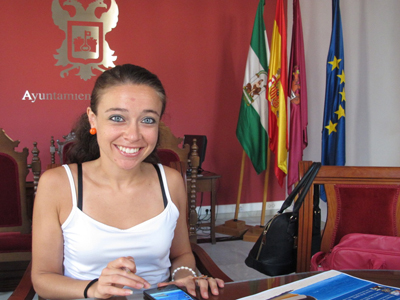 La Concejala de Juventud facilita asesoramiento para las candidaturas a los Premios Andaluca Joven 2015