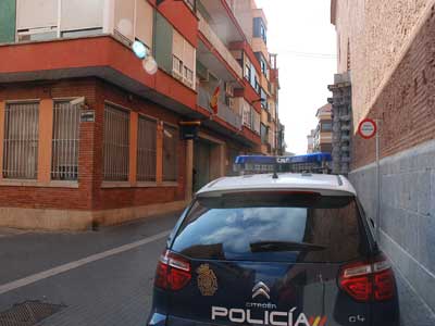 Dos detenidos tras estafar ms de 147.000 euros a 29 empresas mediante el timo del nazareno 