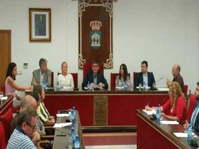 El Ayuntamiento de Adra solicita al Gobierno y la Junta medidas en beneficio de los afectados por las lluvias