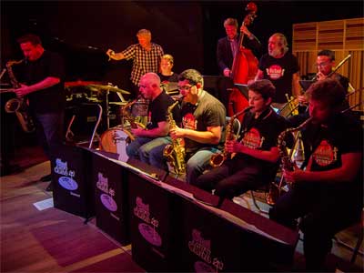 El grupo ClasiJazz Big Band Swing & Funky abre el 9 Festival Jazzbegote de Carboneras