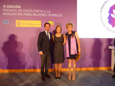 La empresaria ejidense Lola Gmez, recibe el premio Excelencia a la innovacin en diversificacin de la actividad econmica en el medio rural
