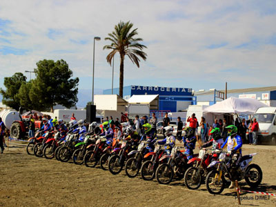 Tabernas celebra la quinta prueba del Campeonato de Motocross provincial y la III Concentracin Motera del Desierto