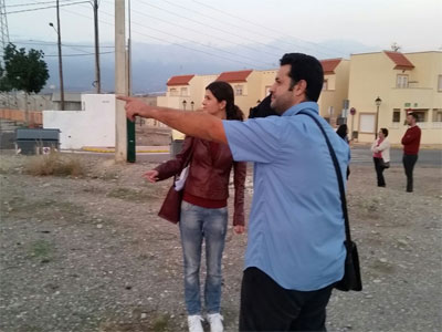 A Pie De Calle: Los Concejales De IU Huercal De Almeria Visitan La Barriada De El Potro