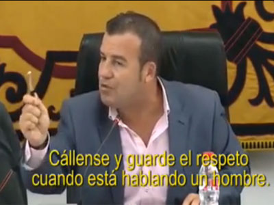 El PSOE exige la dimisin del alcalde por dirigirse a una edil con la frase cllense cuando est hablando un hombre