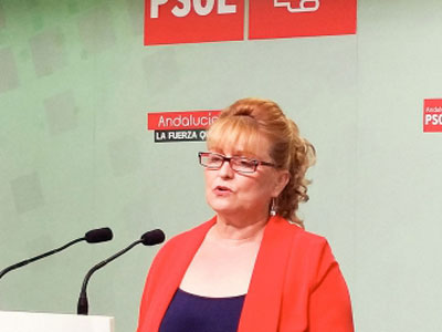 Adela Segura critica que el PP de Almera pase sin rubor de los abrazos a dar la espalda a los vecinos de Las Norias