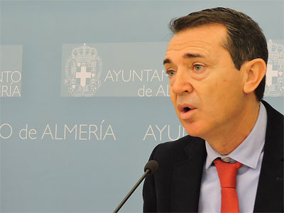 Prez Navas (PSOE): Esperamos que la remodelacin sea el final de un gobierno interino en Almera, que ya ha perdido 7 meses