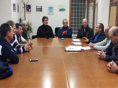 Los regantes piden a la Junta de Andaluca una reunin para analizar asuntos en materia hdrica y la limpieza del Ro Adra
